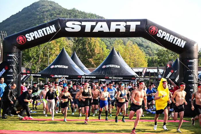 2024斯巴达勇士首落莫干山：轮椅女选手克服23处