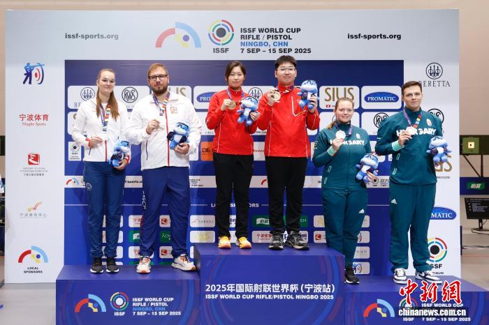 宁波世界杯站中国队凭10米气手枪混合团体夺得首