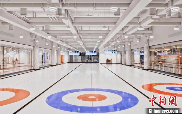 广州珠江新城华南地区首座全年运营真冰冰壶馆