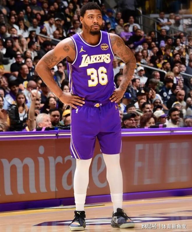 斯玛特单场5抢断5三分创湖人队史纪录