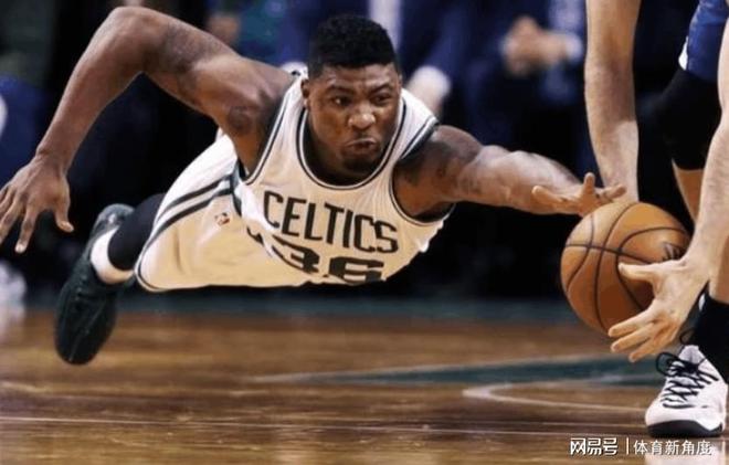 斯玛特单场5抢断5三分创湖人队史纪录