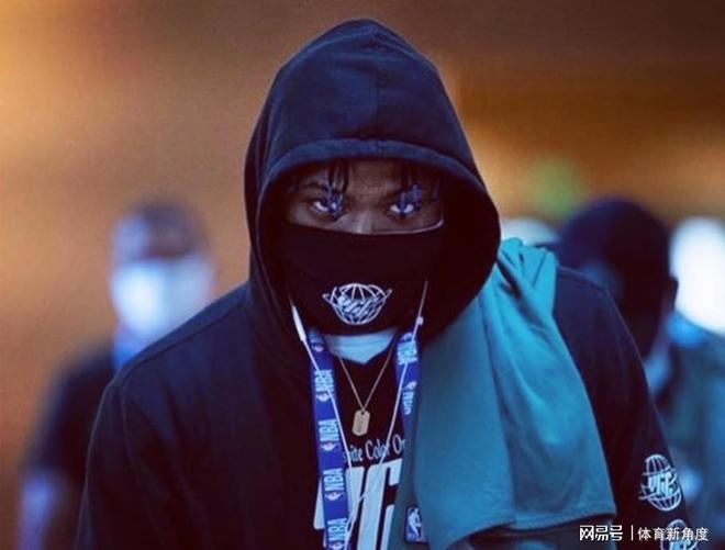 斯玛特单场5抢断5三分创湖人队史纪录