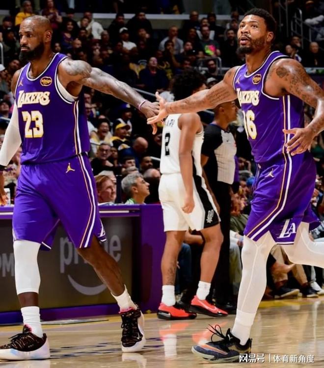 斯玛特单场5抢断5三分创湖人队史纪录