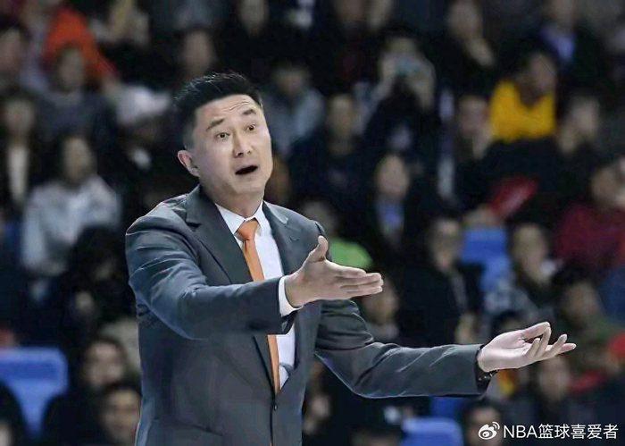 徐昕爆发焦泊乔低迷：环境差异如何重塑球员命